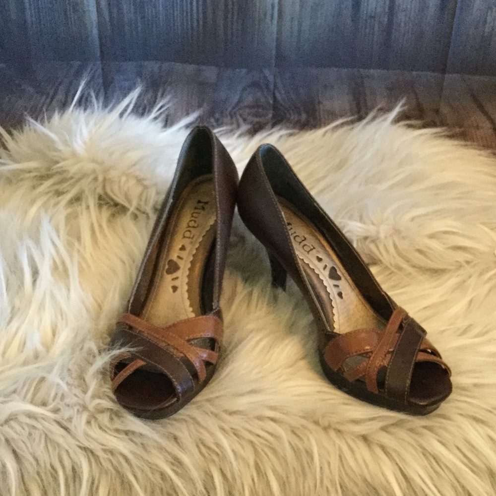 Mudd heels. Strappy style